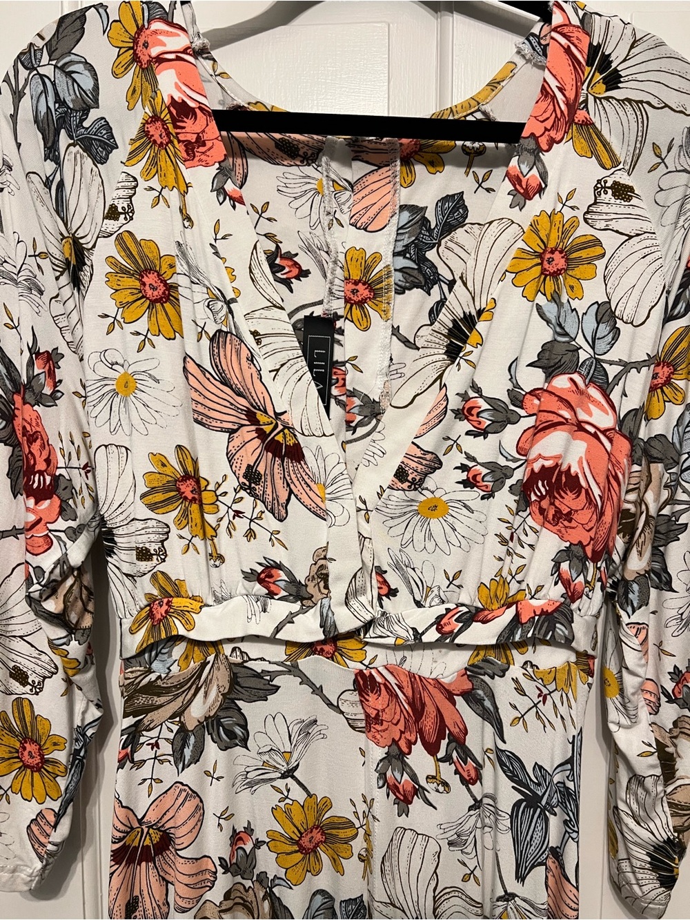 Lila Birthing Gown in Vintage Floral - Picture 3 of 4